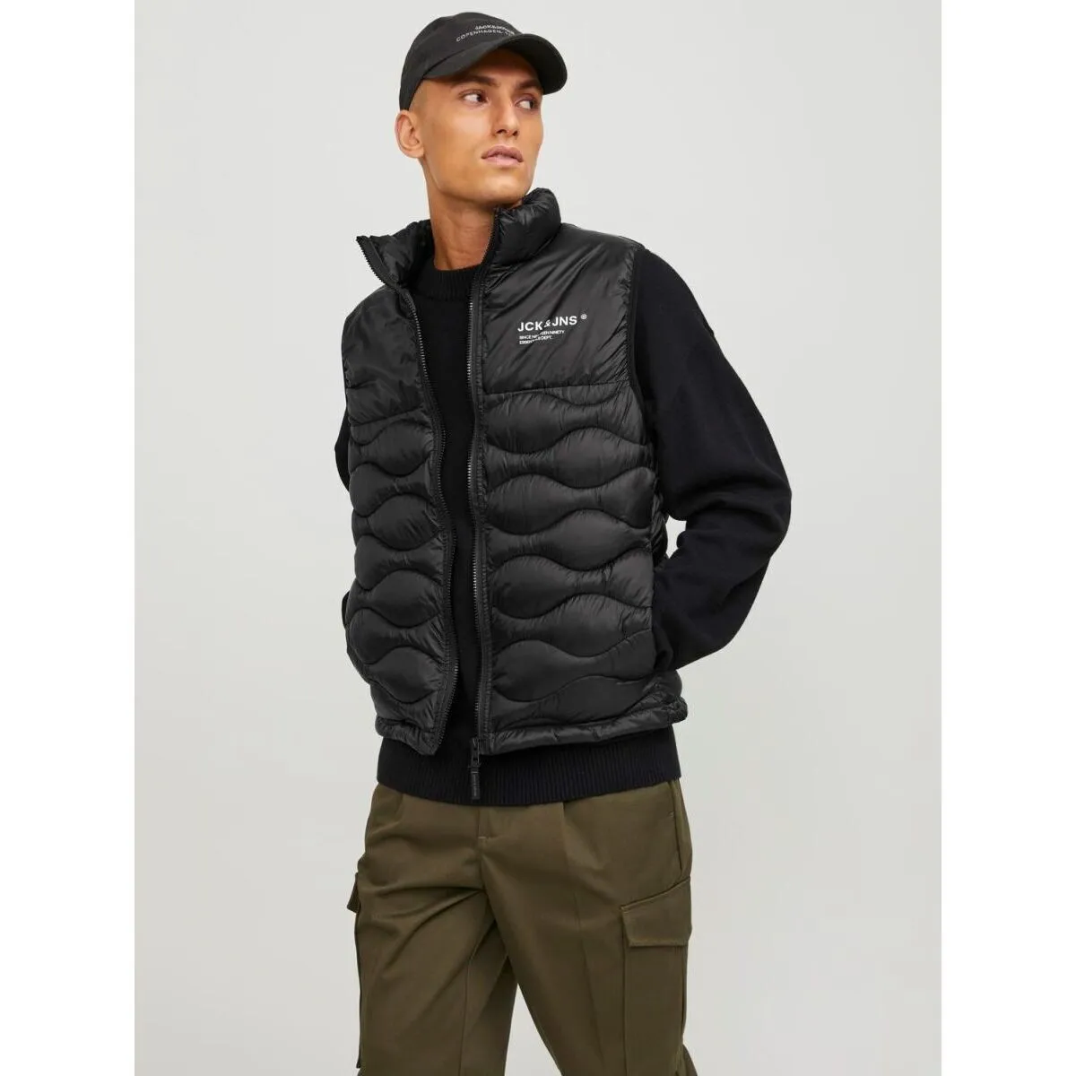 12249441 NOAH BODYWARMER COLLAR SNBLACK