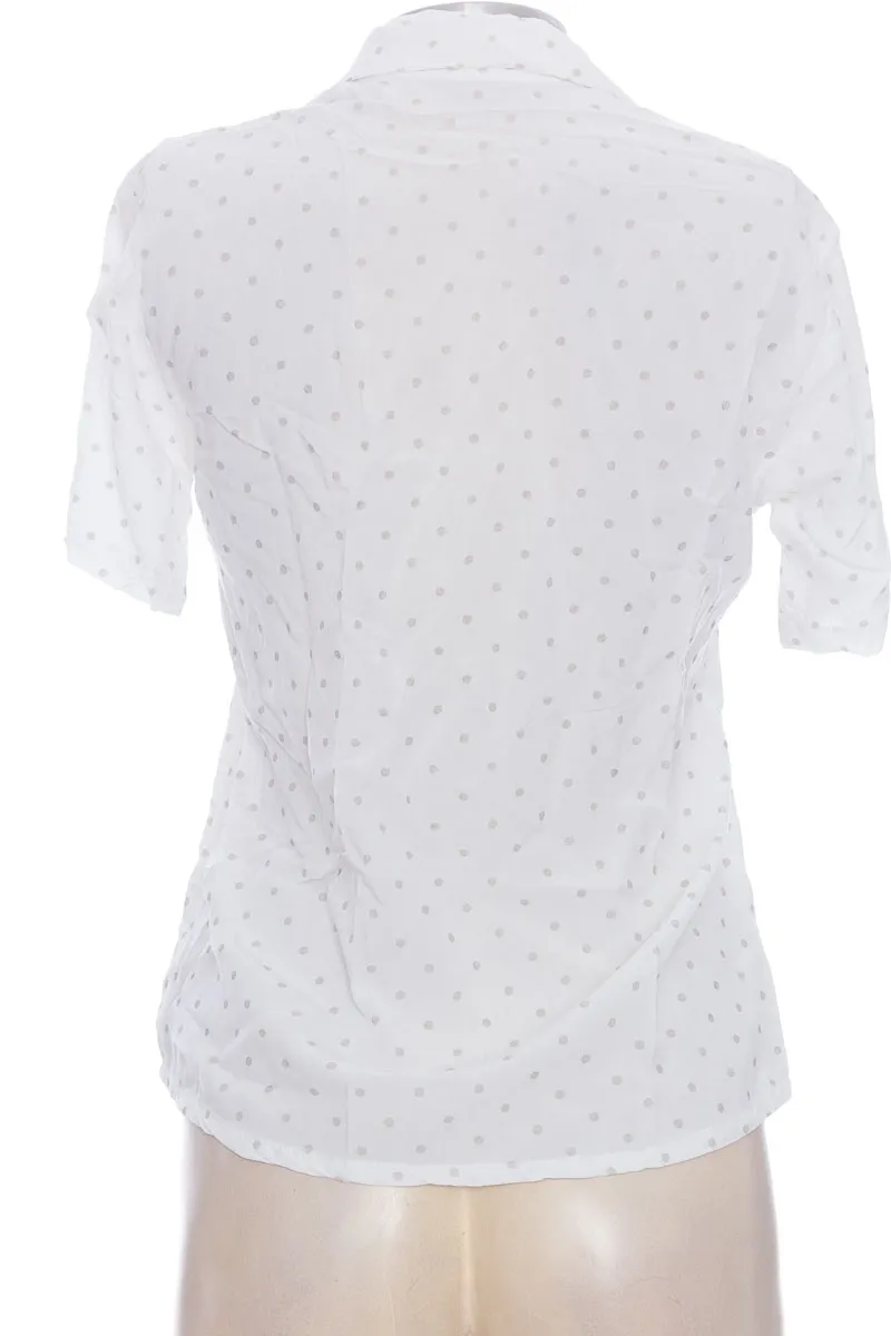 BLUSA COLOR BLANCO  CLOSEANDO