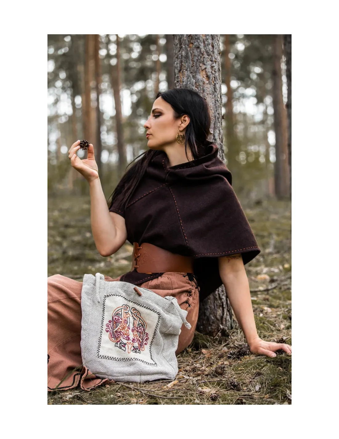 Bolso con bordado vikingo modelo Tora, blanco natural