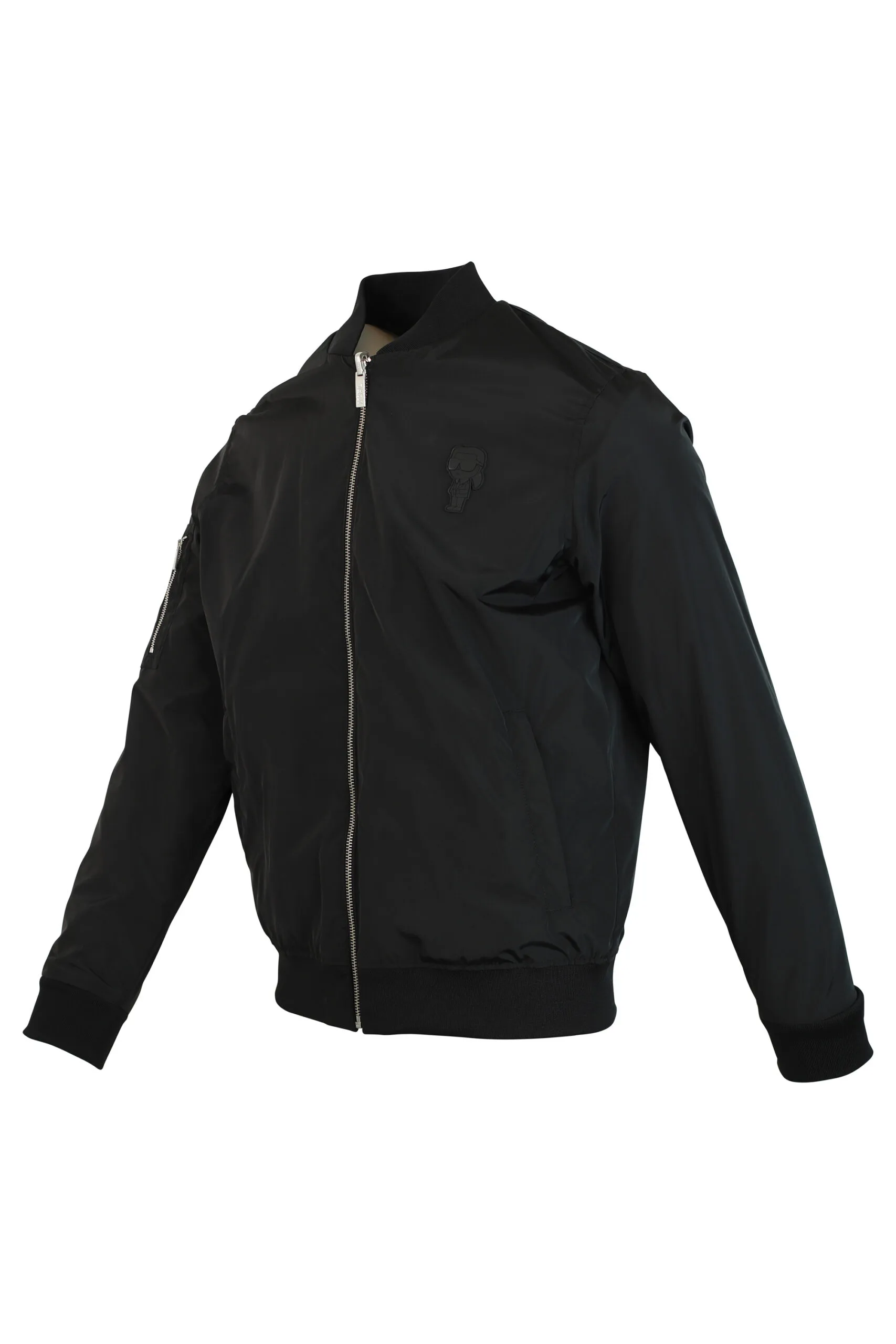 Bomber negra reversible con bolsillo en mangas