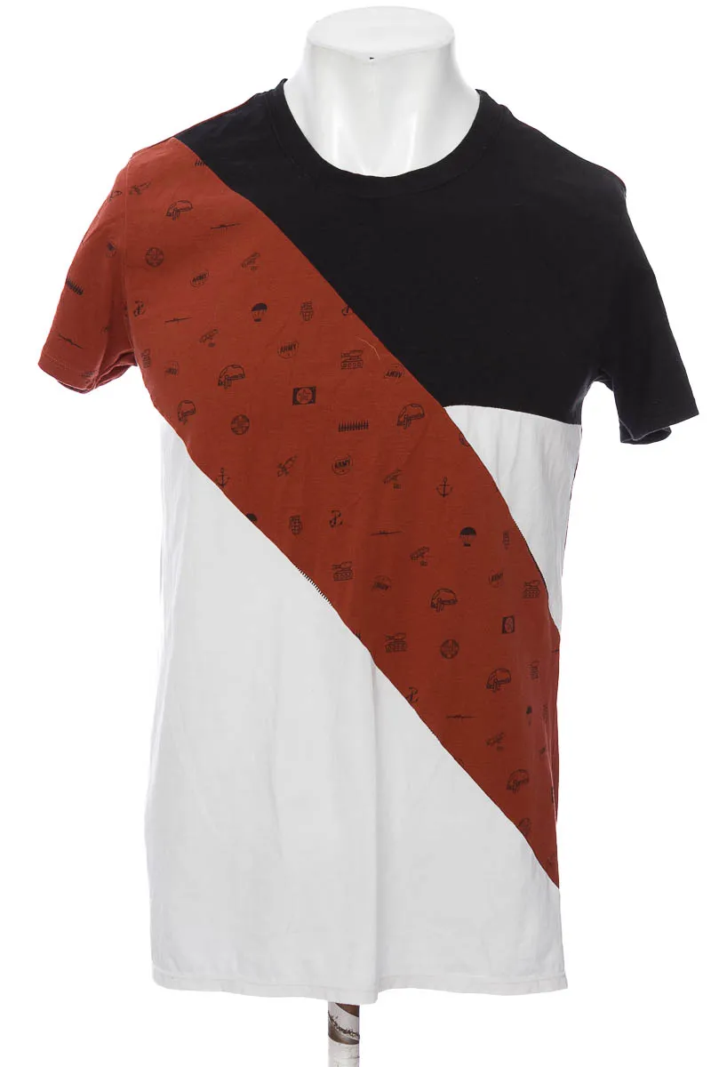 CAMISETA COLOR CAFé  CLOSEANDO