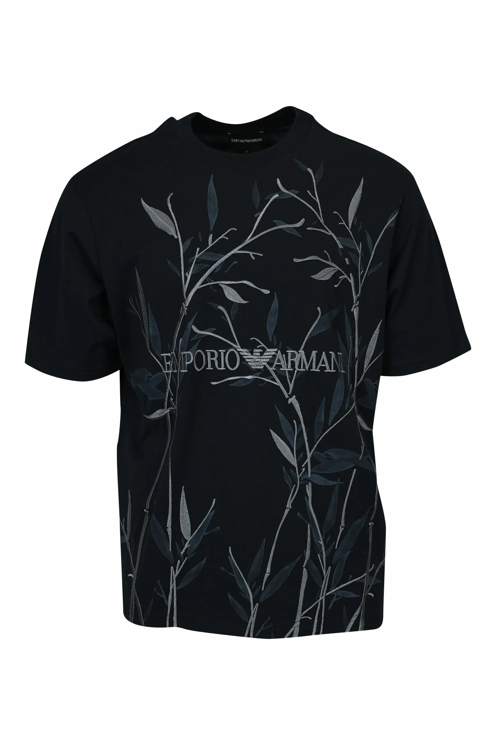 Camiseta negra con estampado hojas y maxilogo 
