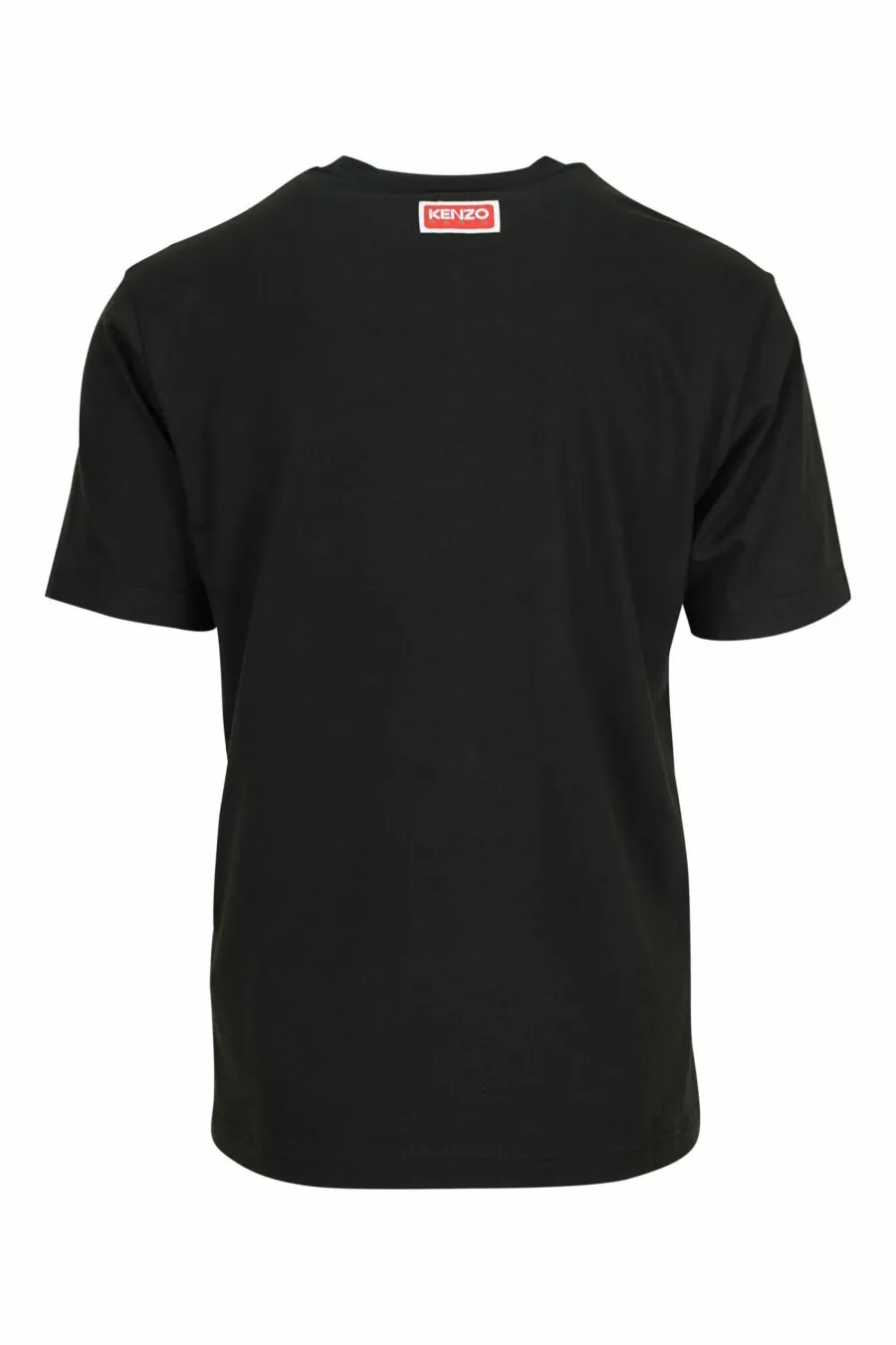 Camiseta negra con maxilogo 