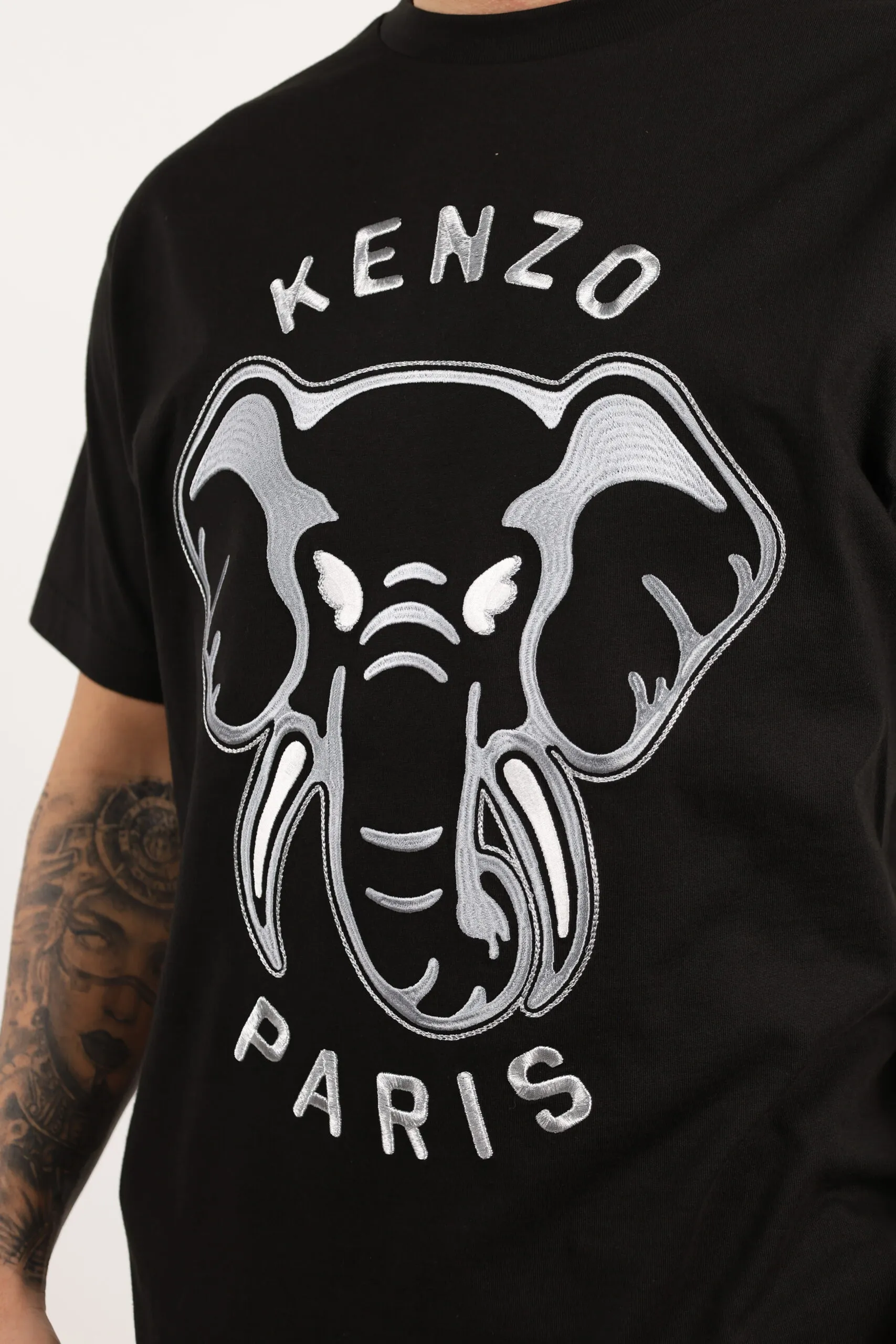 Camiseta negra 
