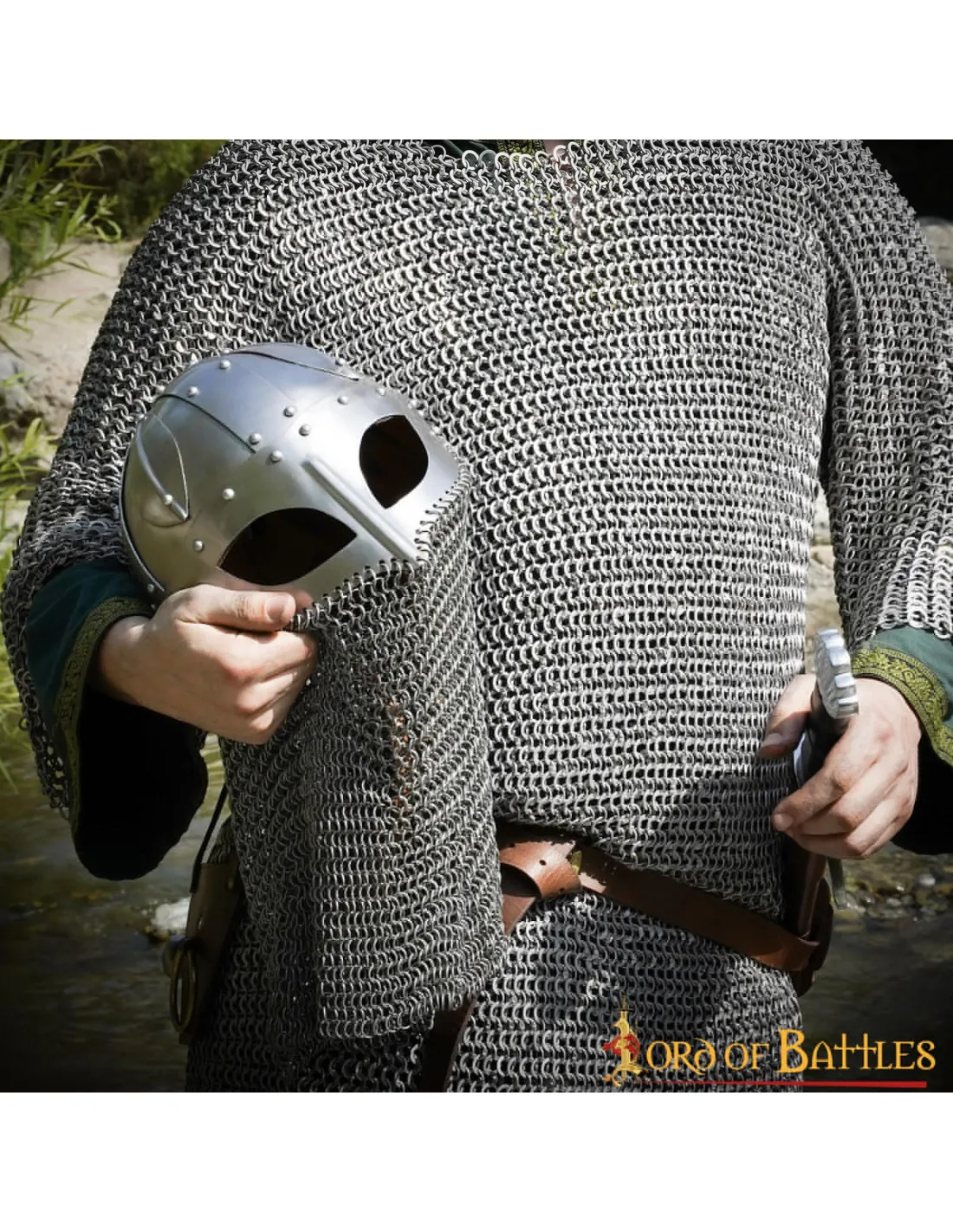 Casco vikingo Spanghelm con anteojos y cota de malla