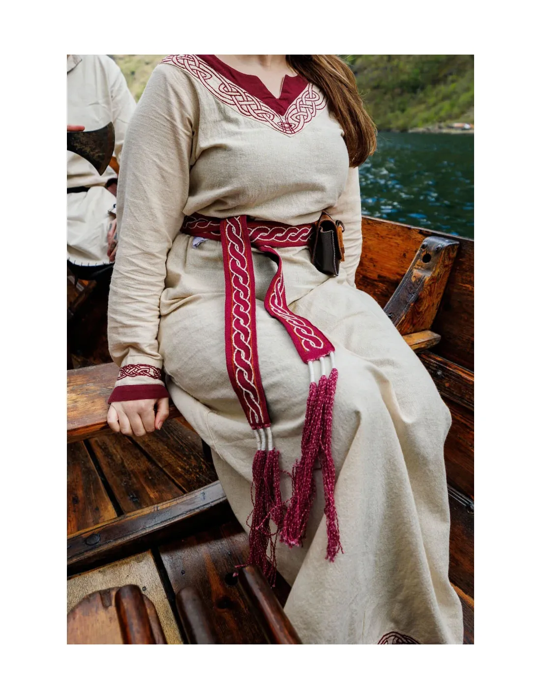 Cinturón vikingo modelo Elina, algodón rojo