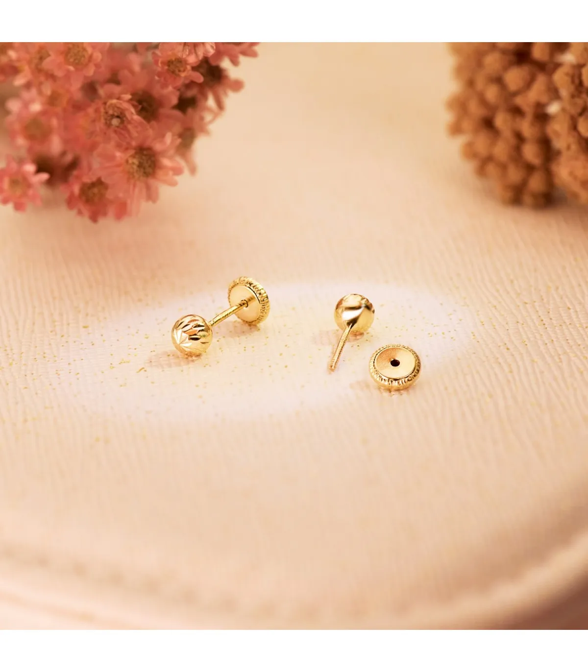 Clous d'oreilles or jaune Annunziata 4 mm 18 Carats