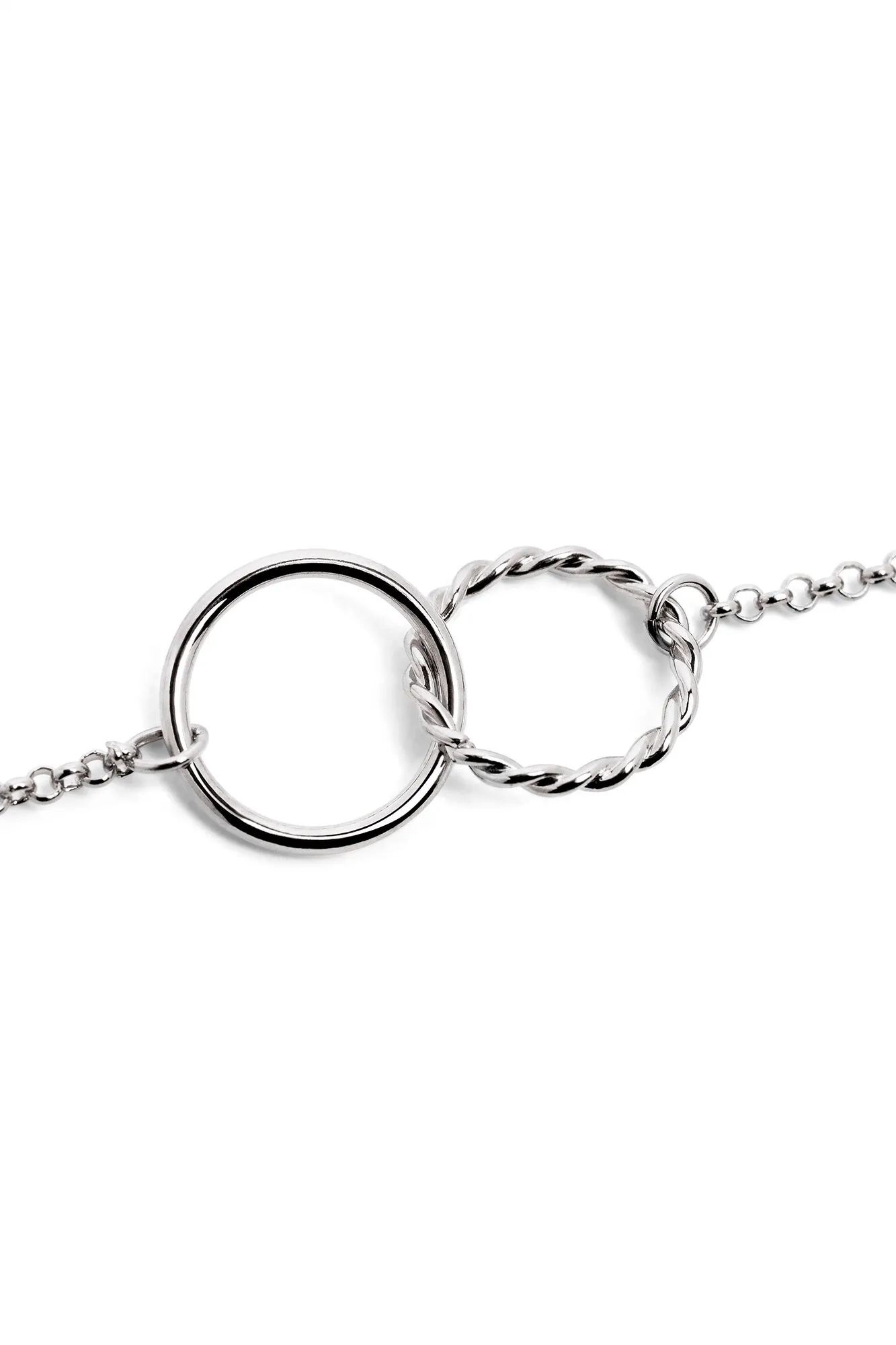 Collar Circles Twist