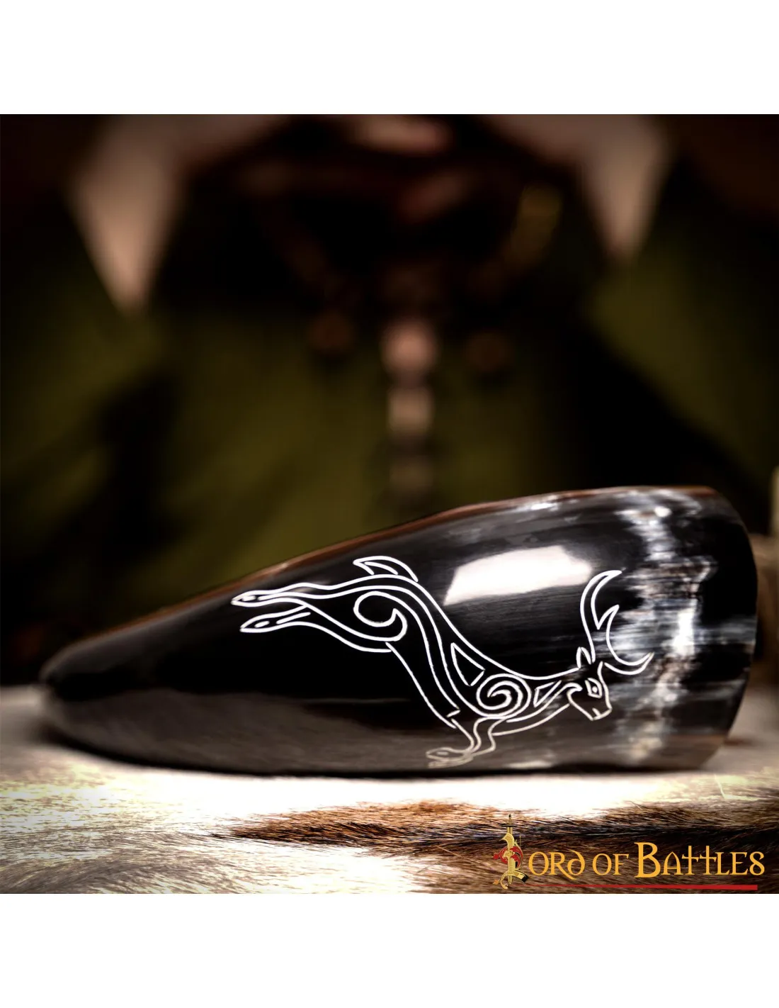 CUERNO VIKINGO CORZOS EN CUERNO DE BUEY (400500 ML.)