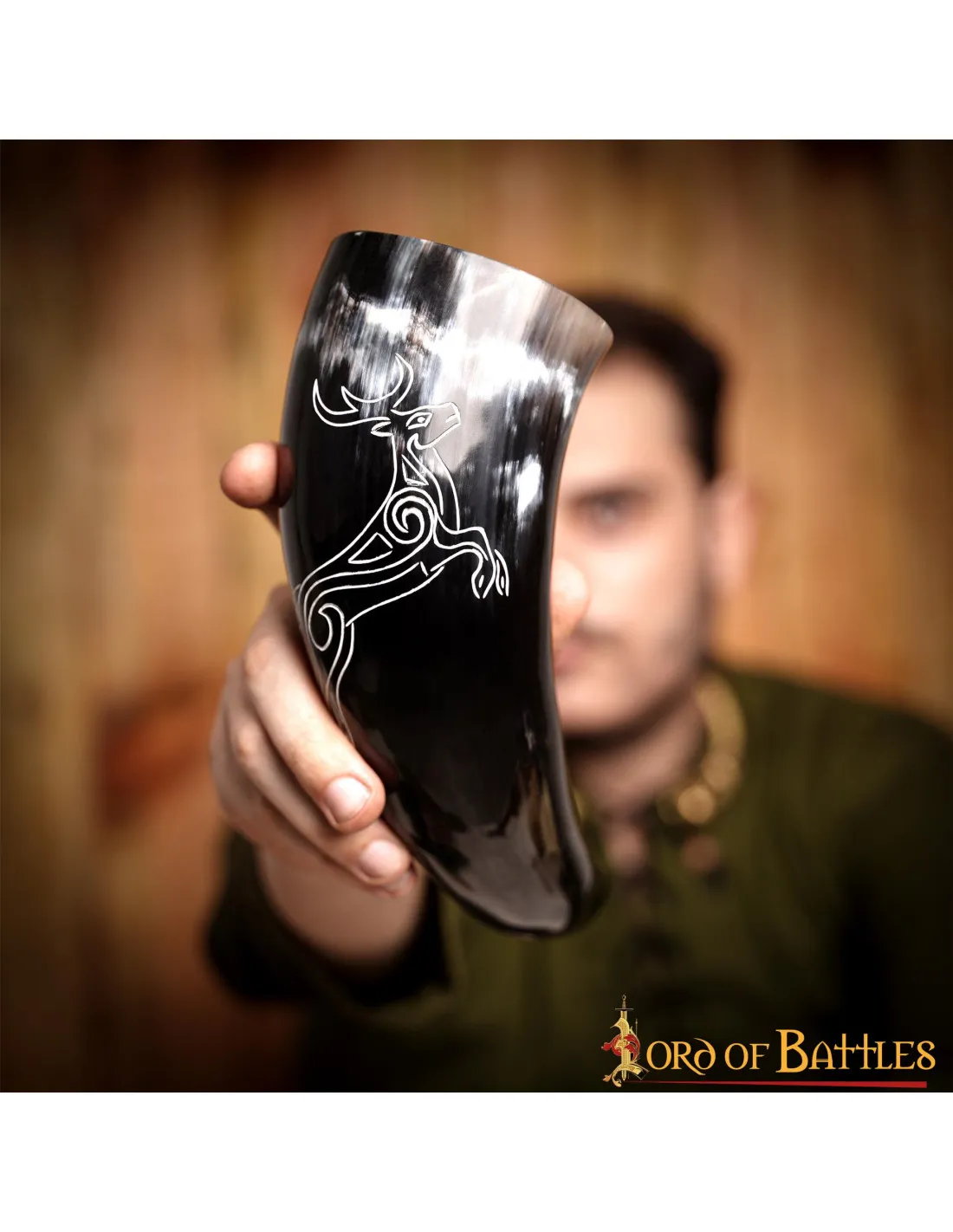 CUERNO VIKINGO CORZOS EN CUERNO DE BUEY (400500 ML.)