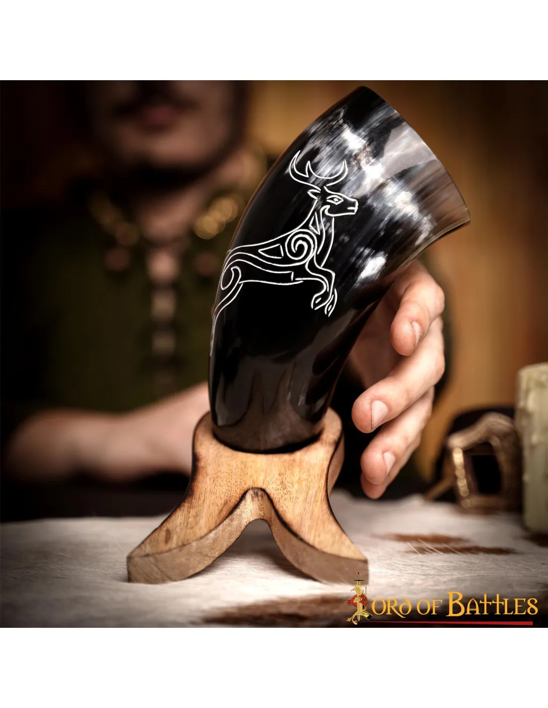 CUERNO VIKINGO CORZOS EN CUERNO DE BUEY (400500 ML.)