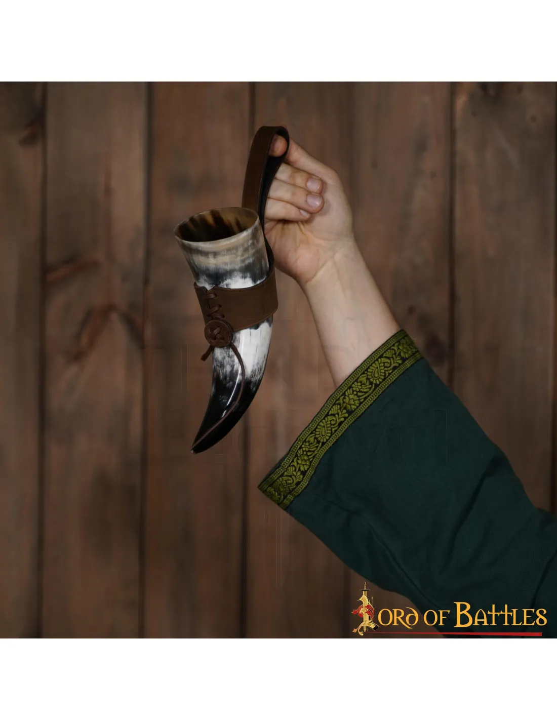 Cuerno vikingo para beber con tahalí de cuero