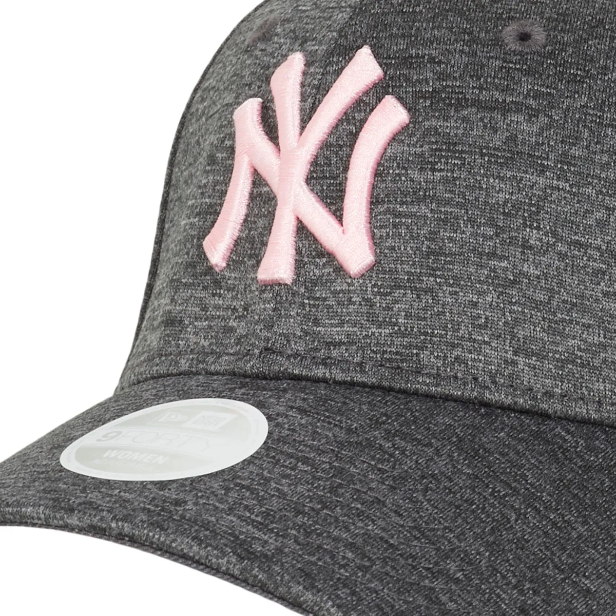 ESSENTIAL 9FORTY NEW YORK YANKEES