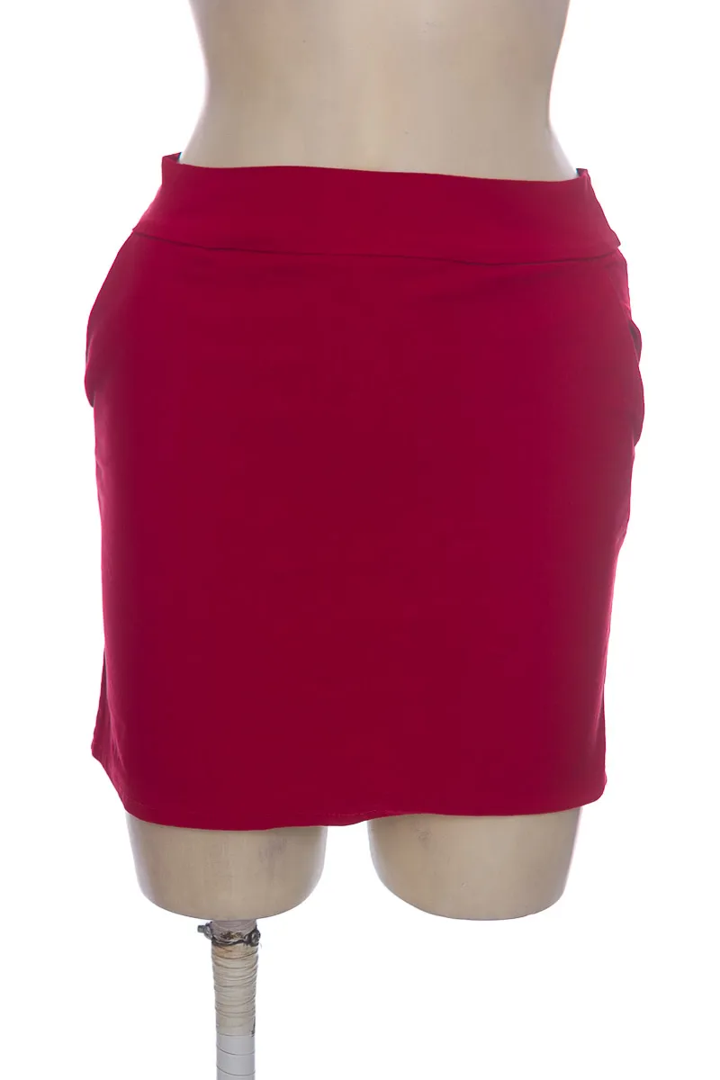 FALDA COLOR ROJO  CLOSEANDO