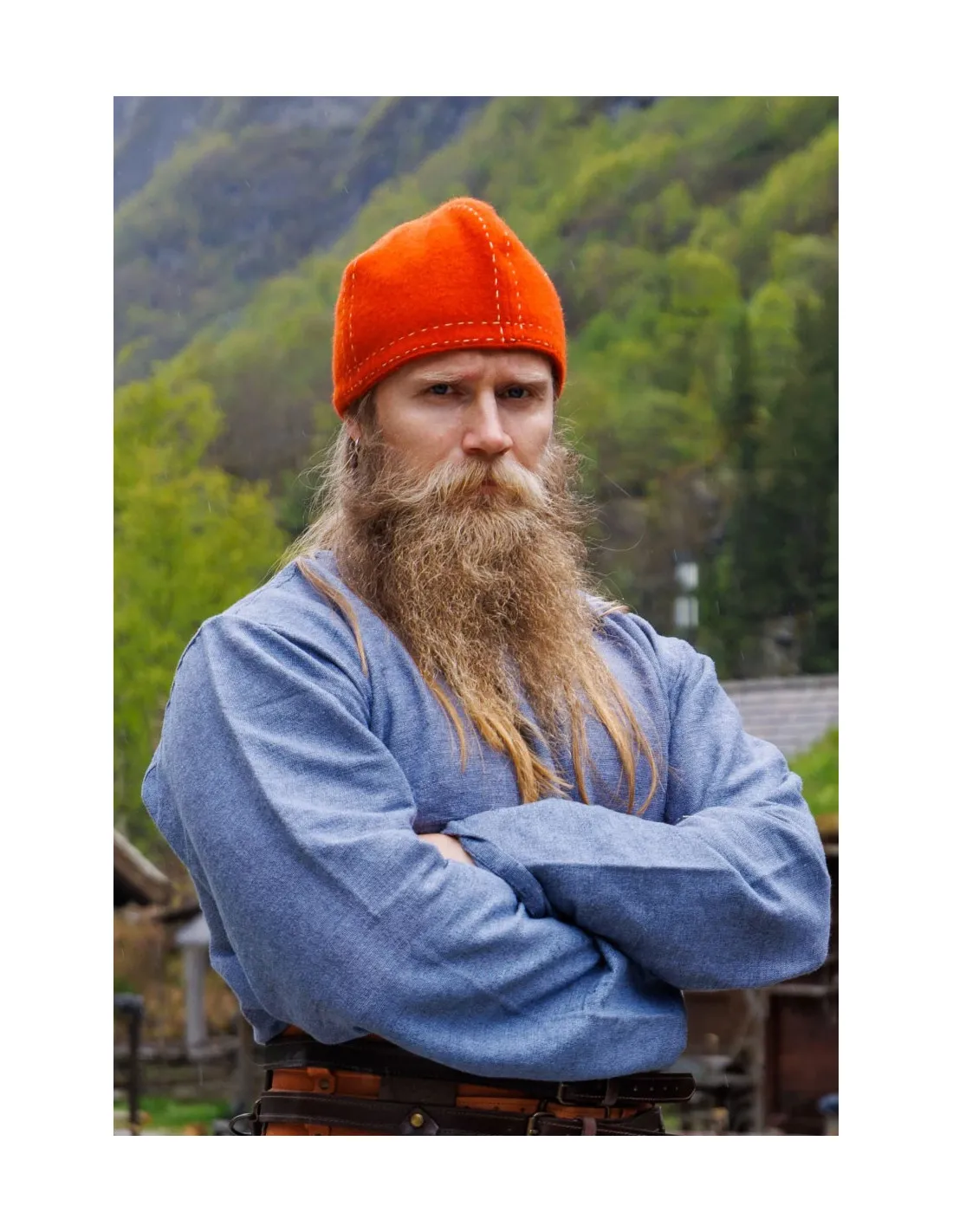 Gorro vikingo de lana naranja modelo Bork