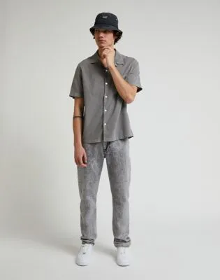 Lee West "Grey Zone"