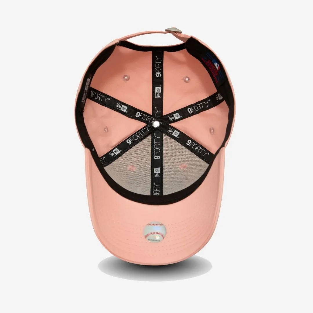 New Era New York Yankees  Essential Pink 9FORTY