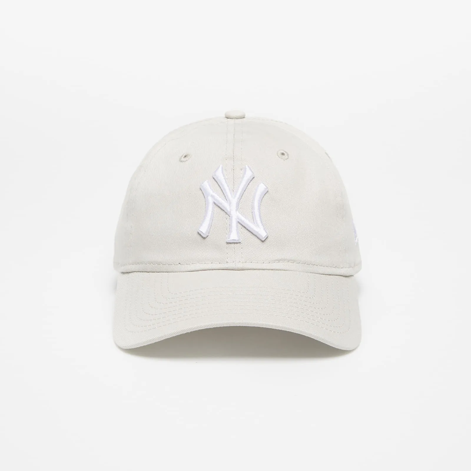 New Era New York Yankees League Essential 9TWENTY Adjustable Cap
