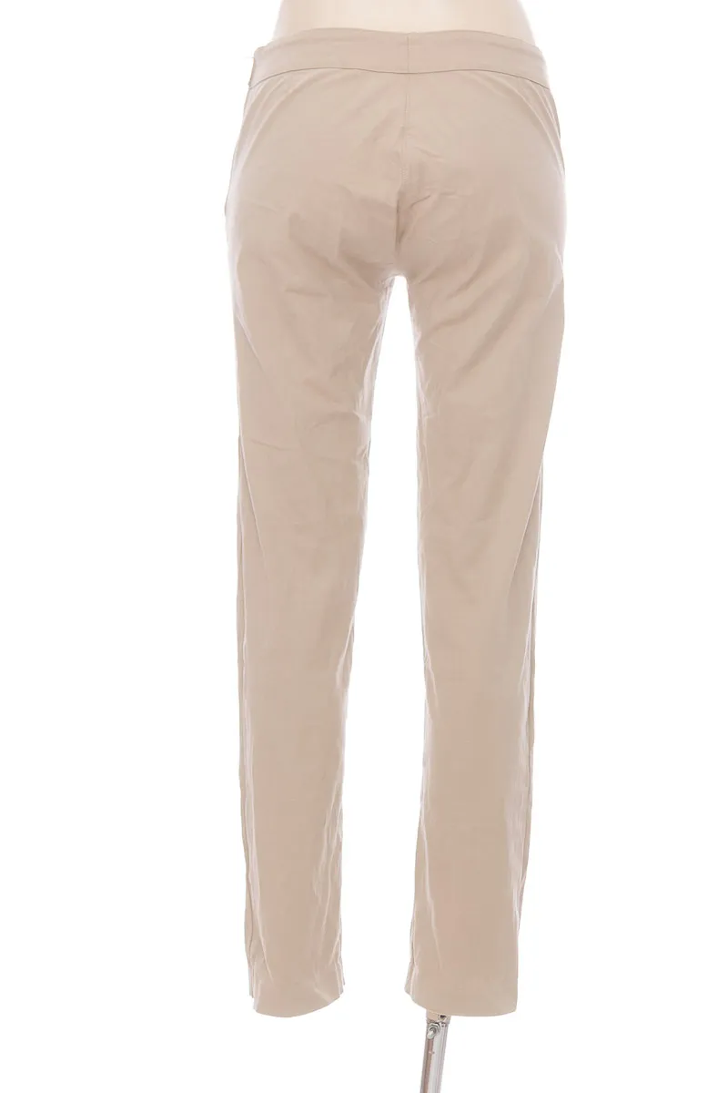 PANTALóN COLOR BEIGE  CLOSEANDO