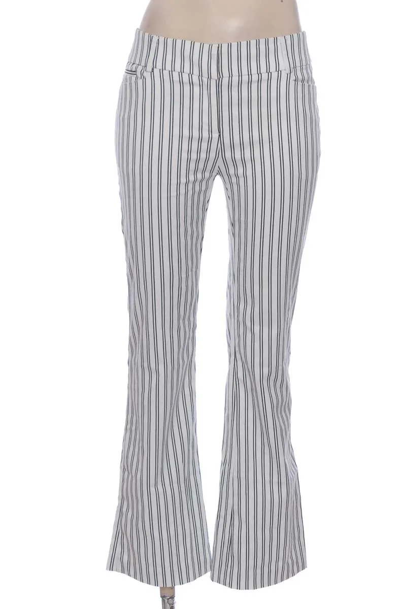 PANTALóN COLOR BLANCO  CLOSEANDO