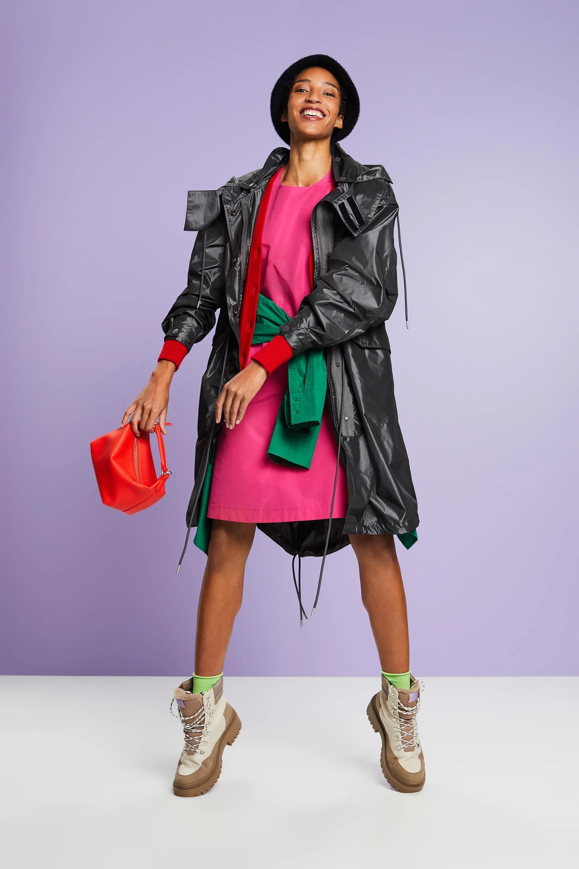 Parka metalizada con capucha