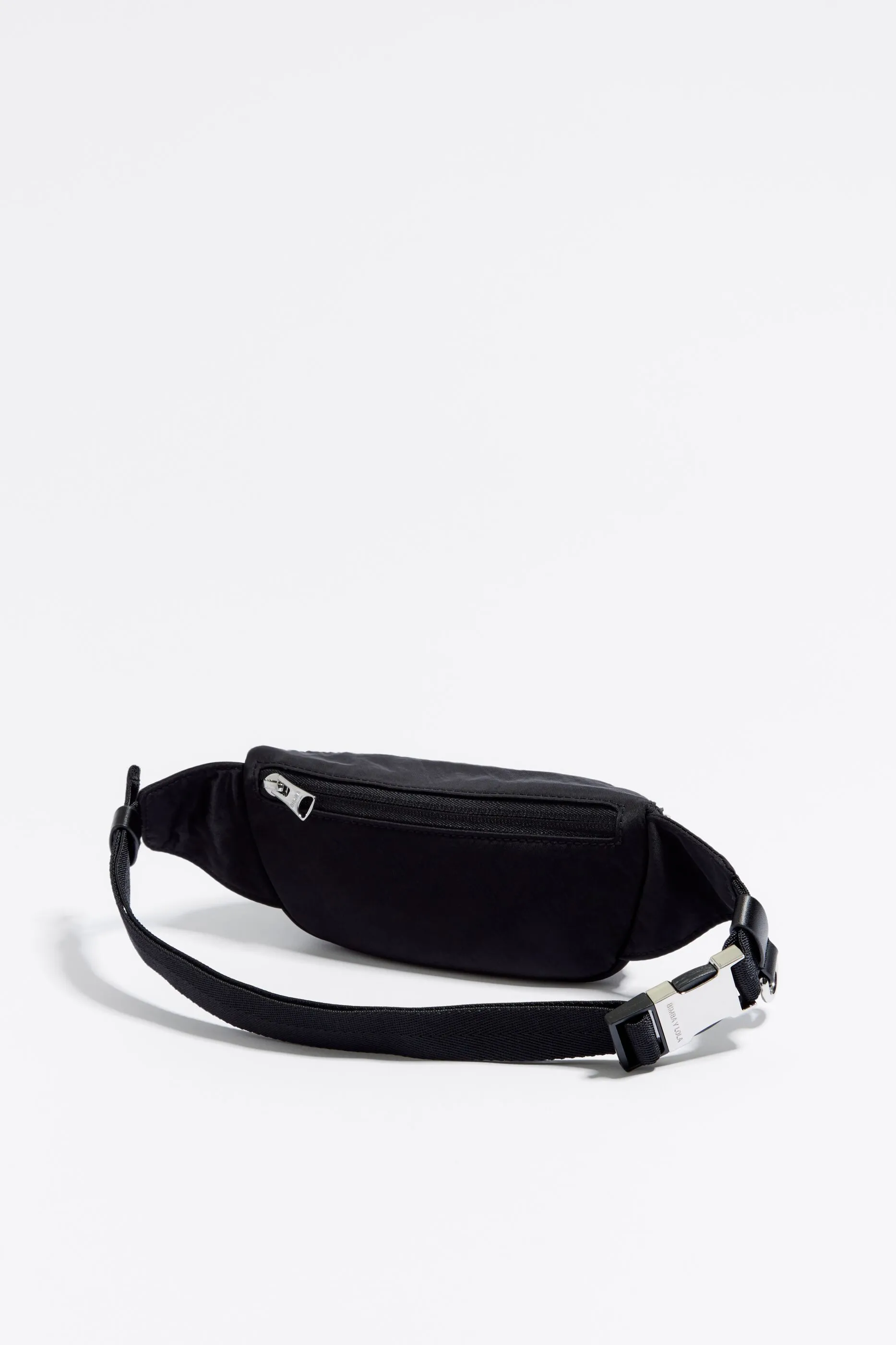 Riñonera mini nylon negra