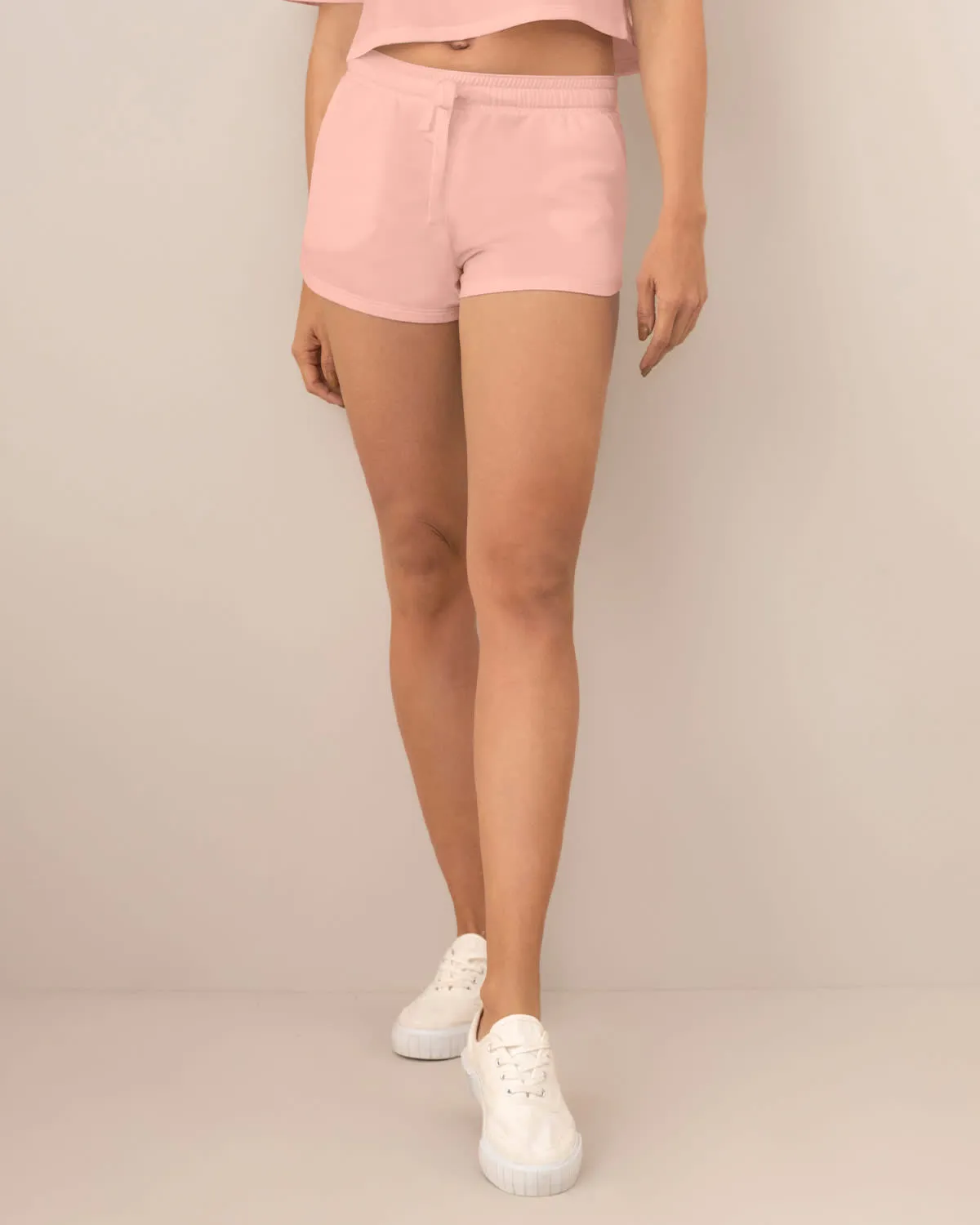 Short con bolsillos funcionales y tira para ajustar en cintura