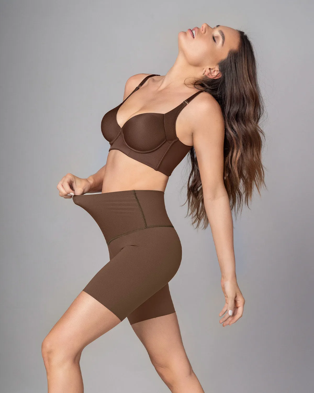 Short de control de abdomen y cintura que disimula la celulitis
