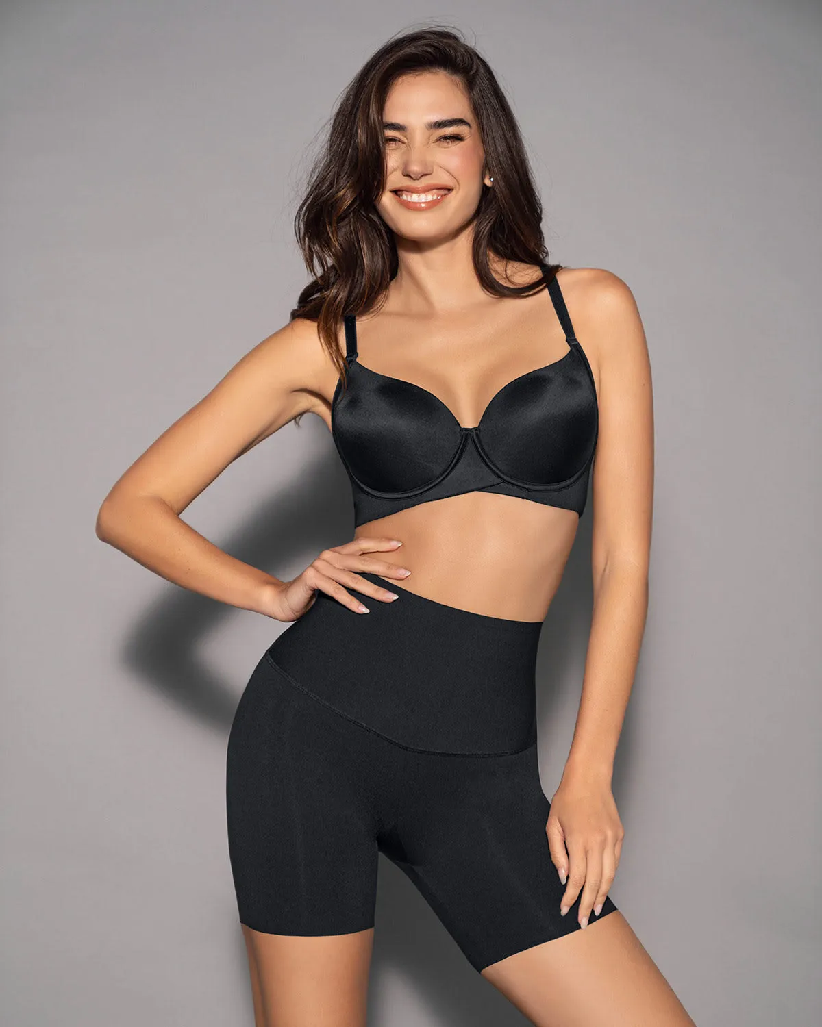 Short de control de abdomen y cintura que disimula la celulitis