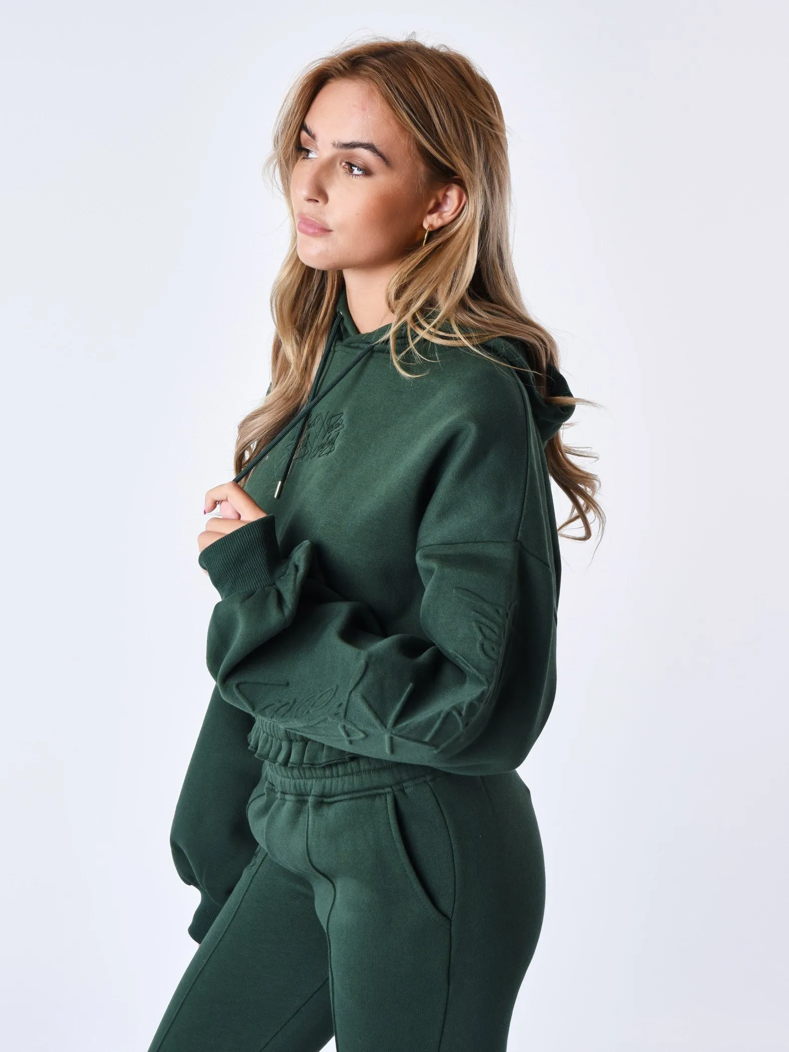Sudadera con capucha fruncida