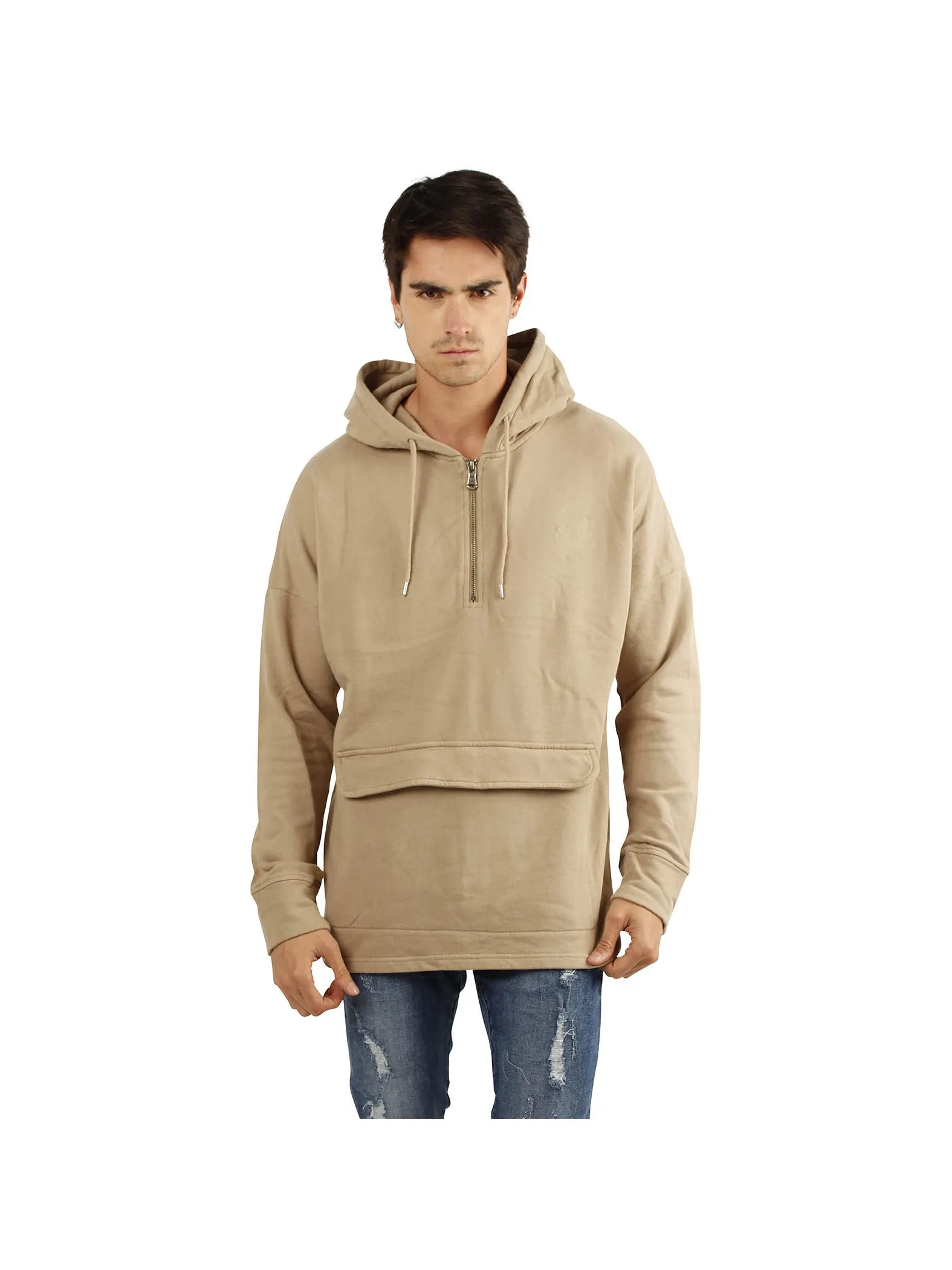 Sudadera con capucha semidesnuda