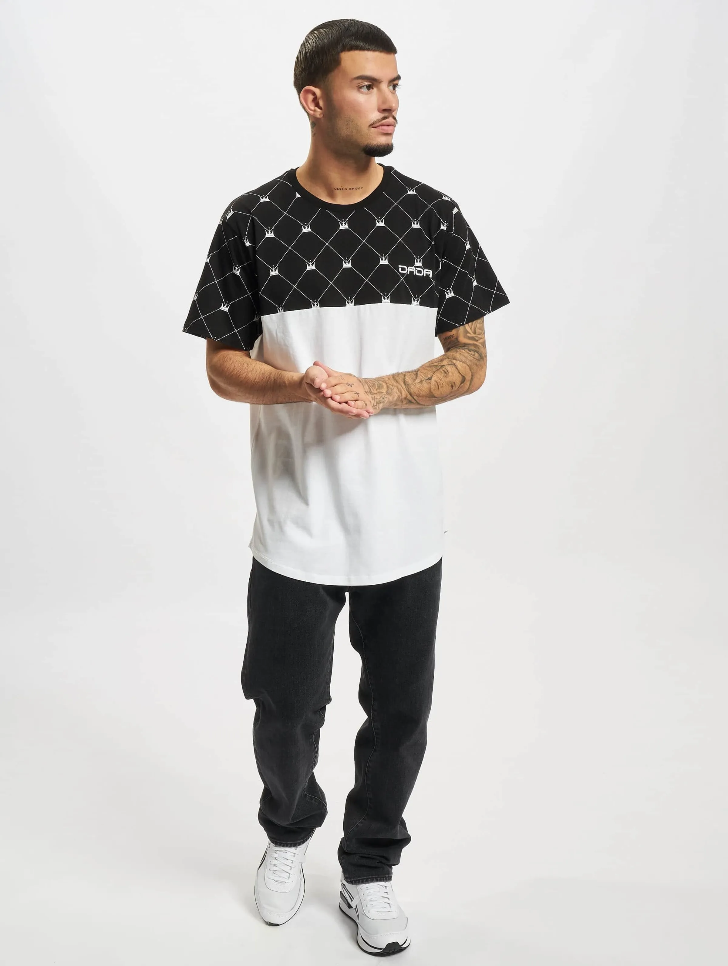 Supreme Crown Pattern
