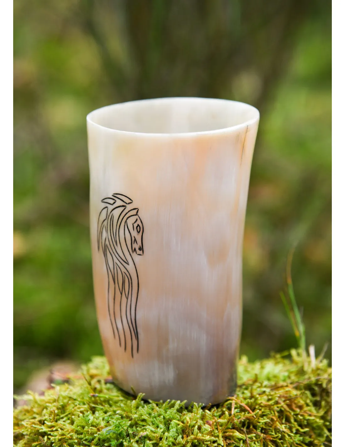 VASO VIKINGO CABALLO EN CUERNO DE BúFALO (150250 ML.)