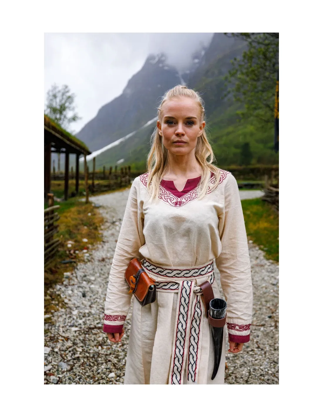 VESTIDO VIKINGO MODELO LAGERTHA, BICOLOR NATURALROJO
