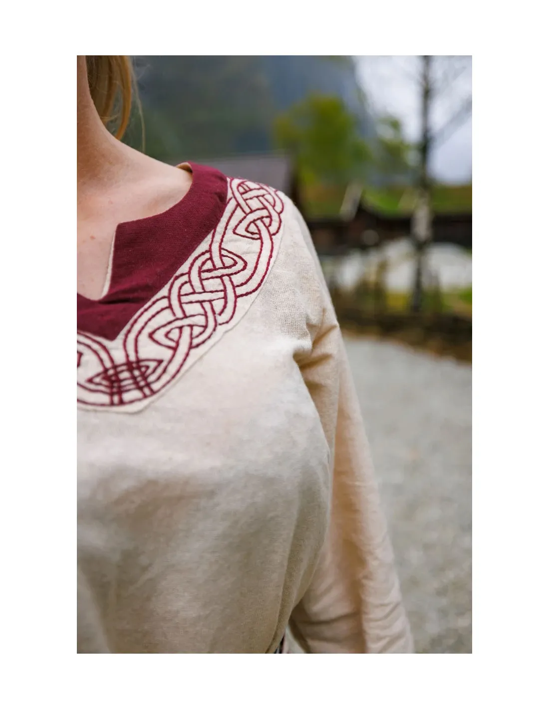 VESTIDO VIKINGO MODELO LAGERTHA, BICOLOR NATURALROJO