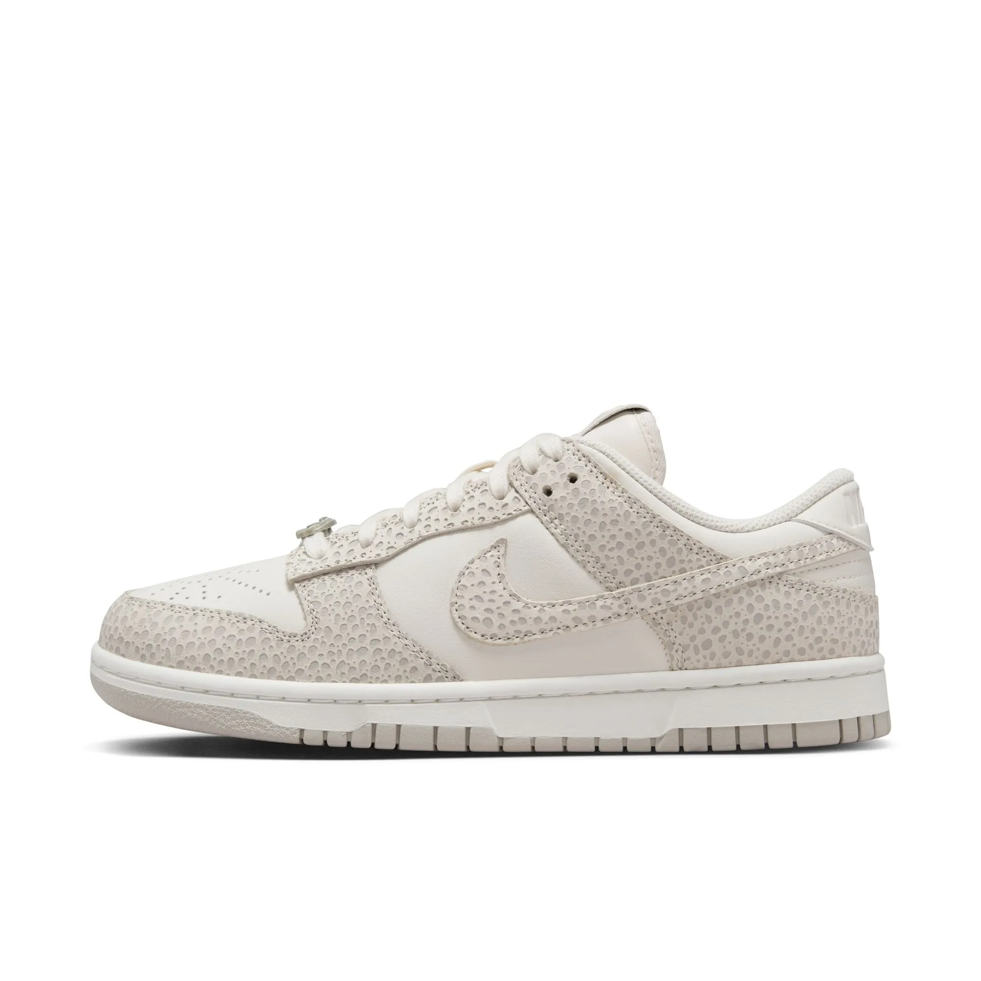Women Dunk Low Premium Phantom/Photon Dust/Light Smoke Grey/Summit White
