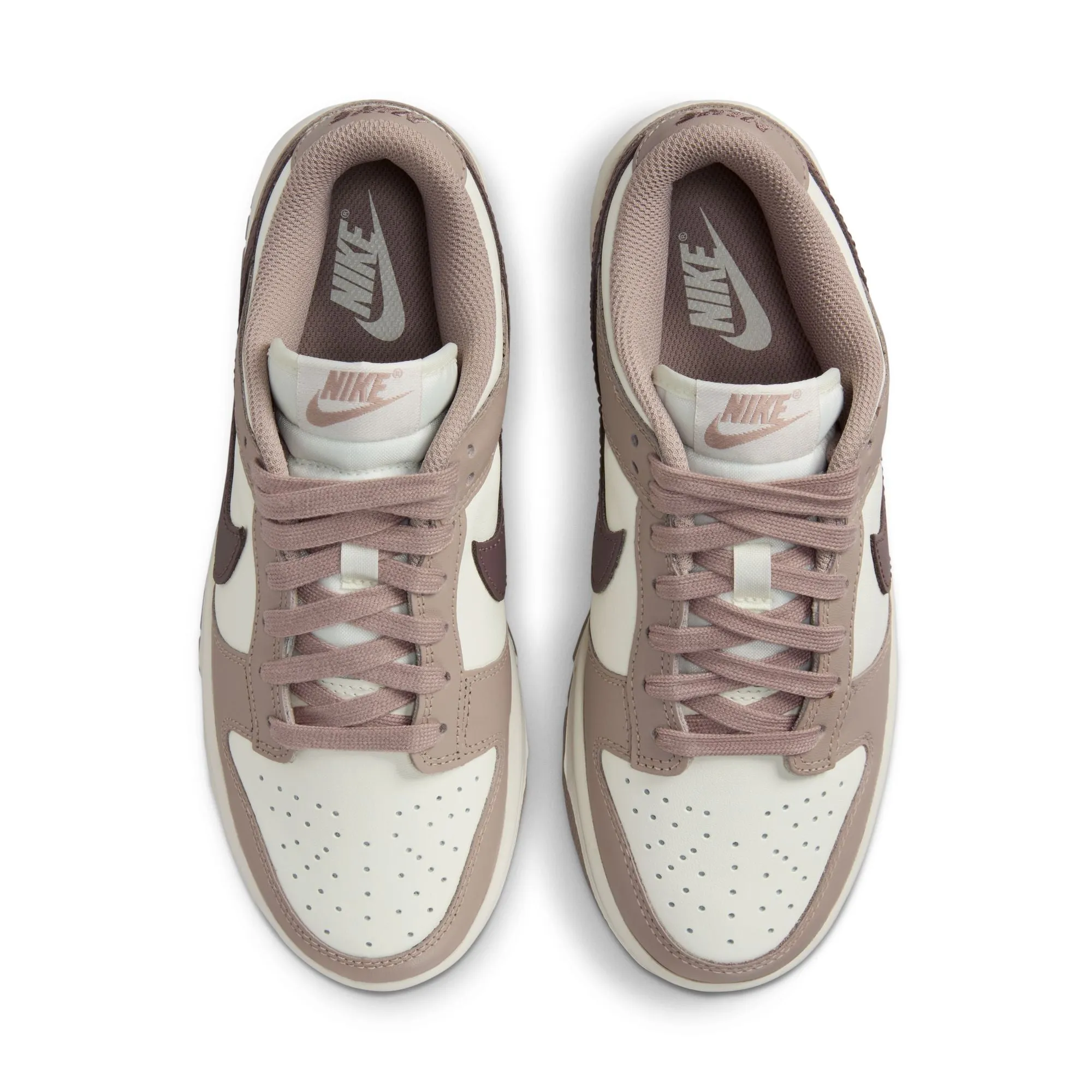 WOMEN DUNK LOW SAIL/PLUM ECLIPSEDIFFUSED TAUPE