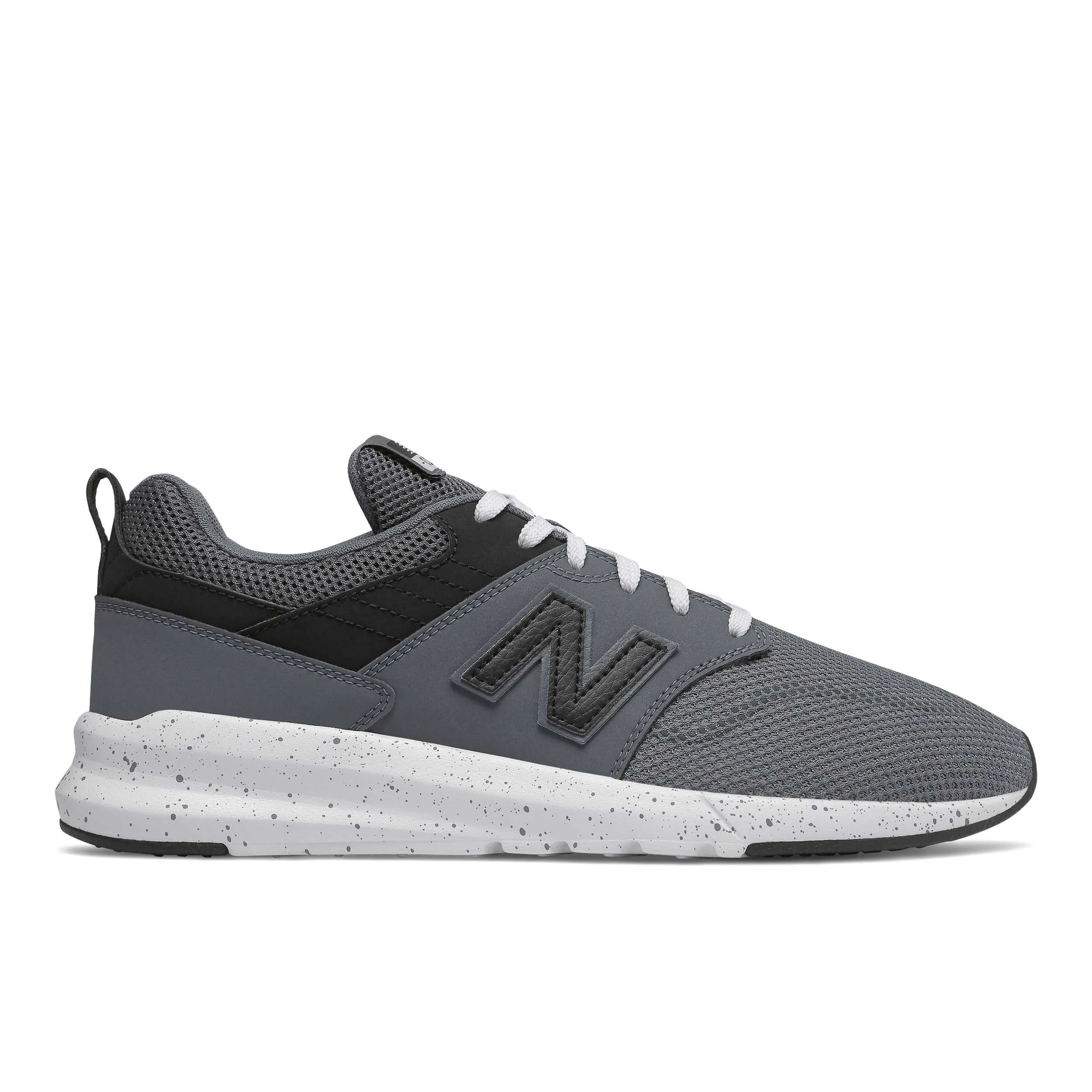 Zapatilla Urbana Hombre New Balance 009 90s Capsule Gris